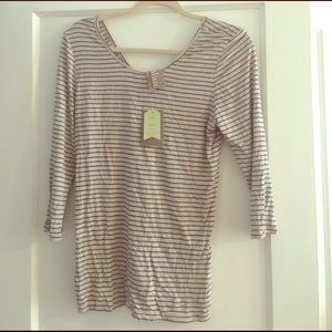 Anthropologie 3/4 sleeve super soft tee